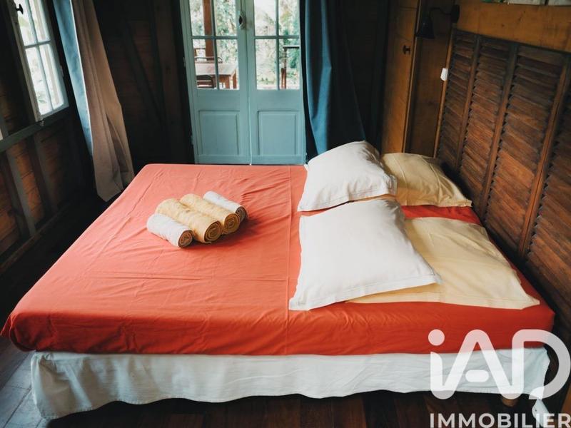 Maison - 200 m² - 6 pièces