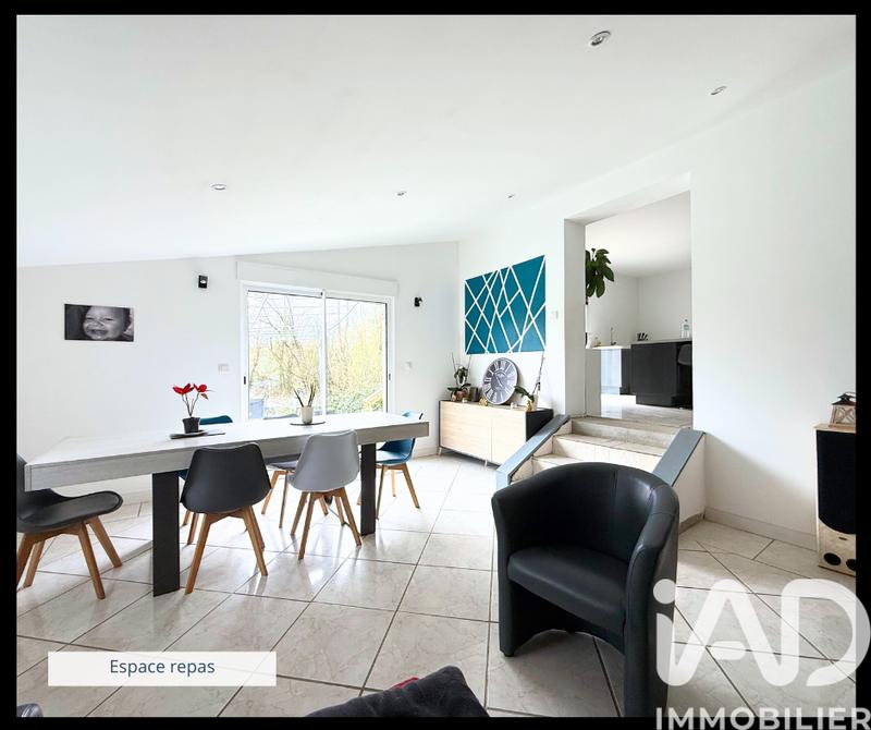 Maison - 141 m² - 5 pièces