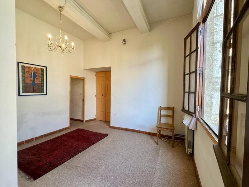 Maison - 260 m² - 9 pièces