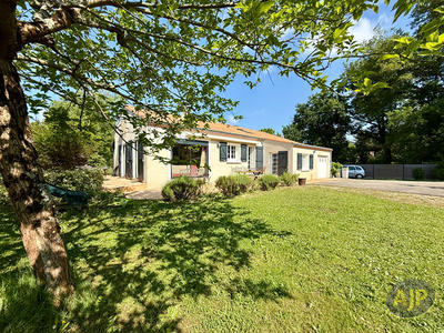 Maison - 136 m² - 6 pièces