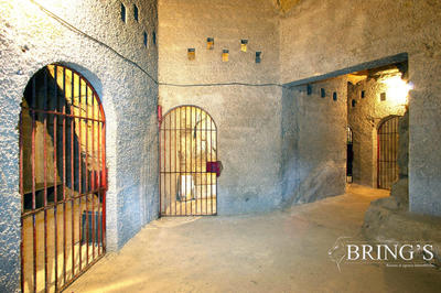 Maison ancienne - 110 m² - 40 pièces