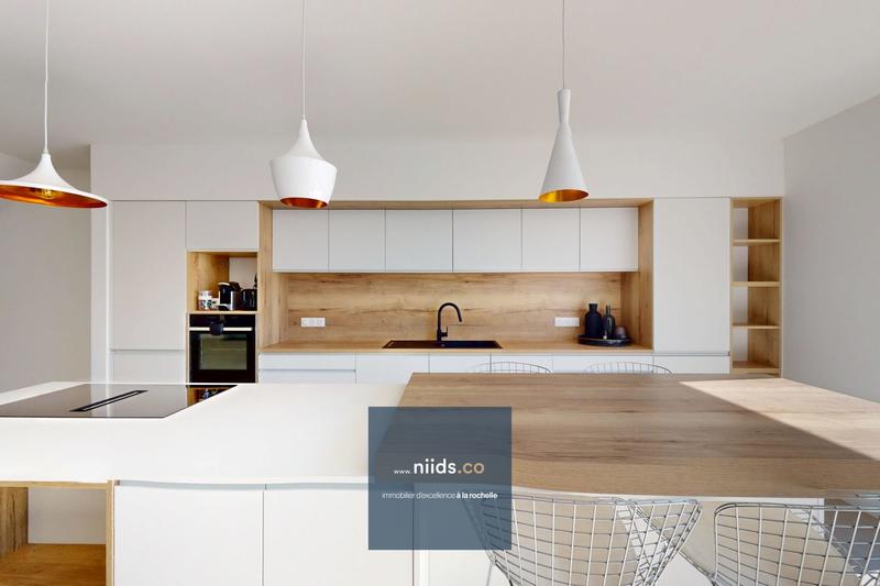 Maison - 189 m² - 5 pièces