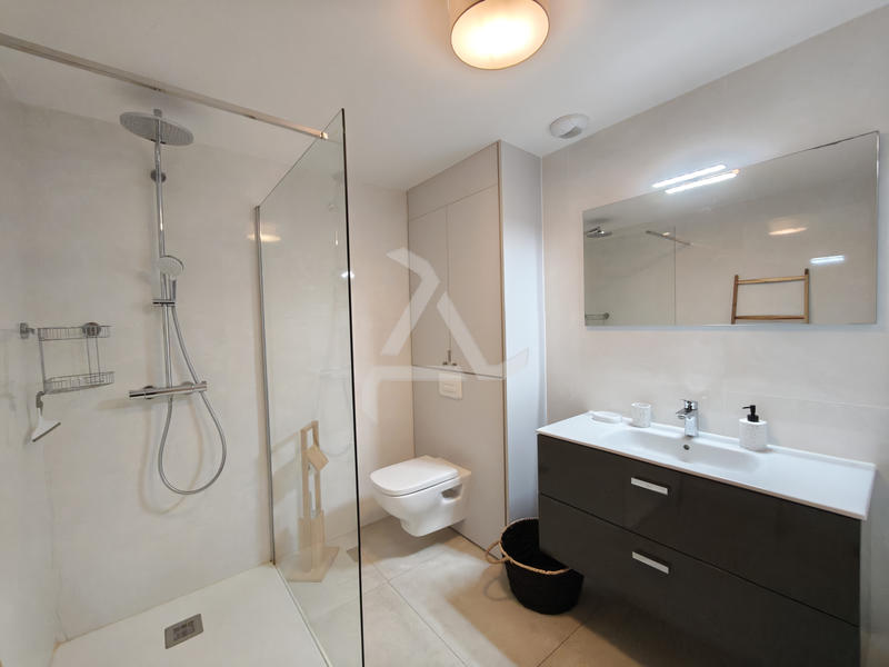 Appartement - 65 m² - 4 pièces