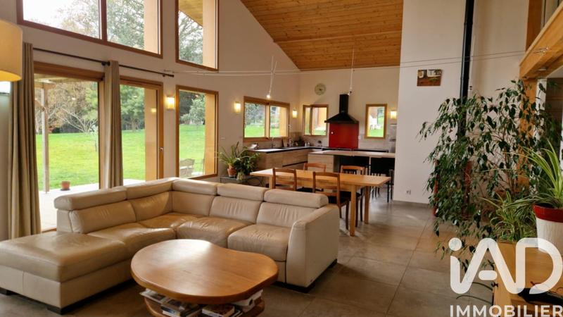 Maison - 148 m² - 6 pièces