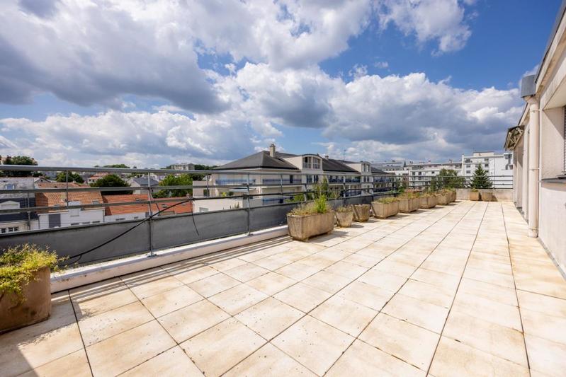 Appartement - 120 m² - 5 pièces