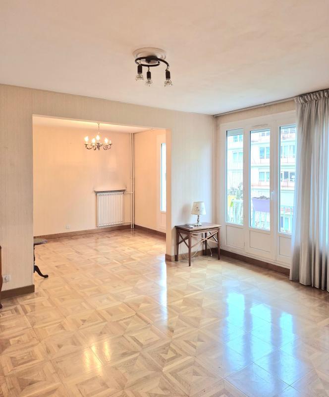 Appartement - 79 m² - 4 pièces