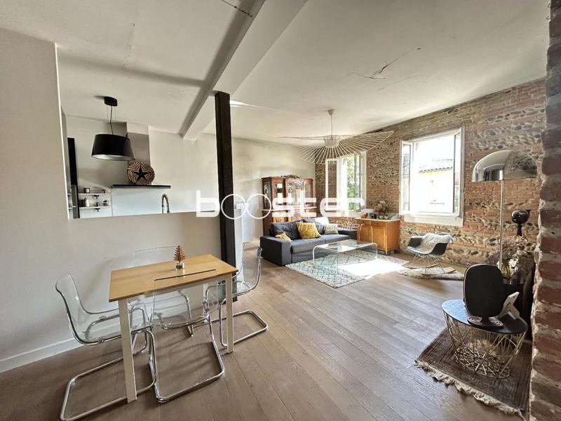 Appartement ancien - 81 m² - 3 pièces