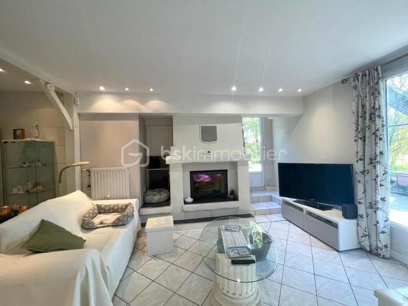 Maison traditionnelle - 164 m² - 7 pièces