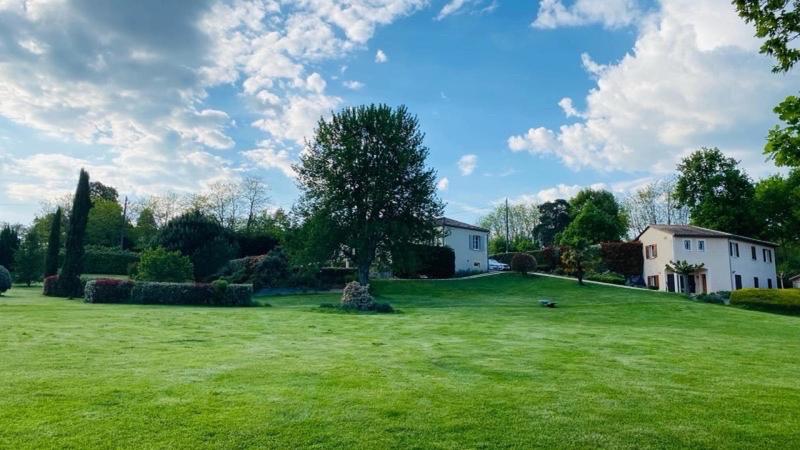 Villa - 440 m² - 9 pièces