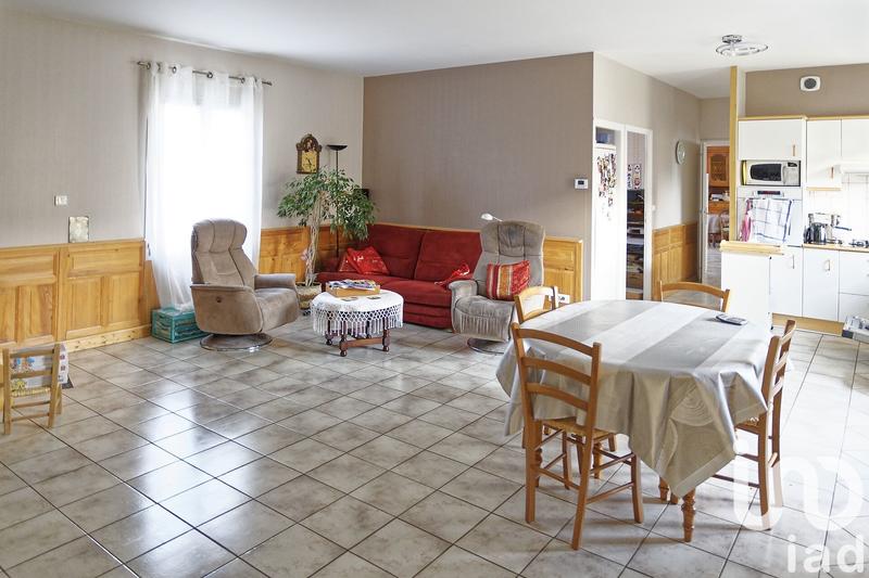 Maison - 315 m² - 8 pièces