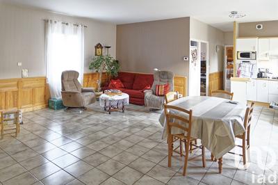 Maison - 315 m² - 8 pièces