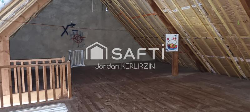 Maison - 237 m² - 8 pièces