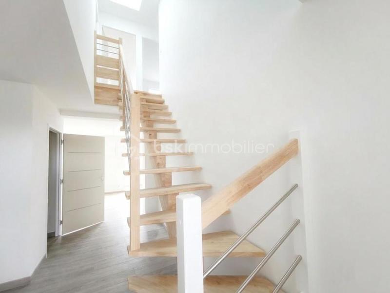 Pavillon - 125 m² - 6 pièces