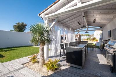 Villa - 200 m² - 7 pièces