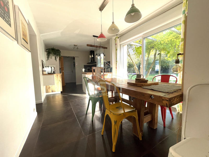 Maison contemporaine - 137 m² - 6 pièces