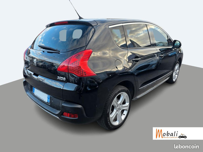 Peugeot 3008 - 1.6 HDi 115 Cv Allure