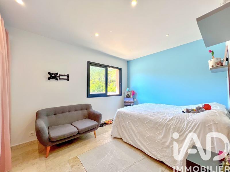 Maison - 290 m² - 8 pièces