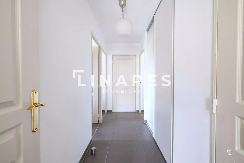 Appartement - 94 m² - 4 pièces