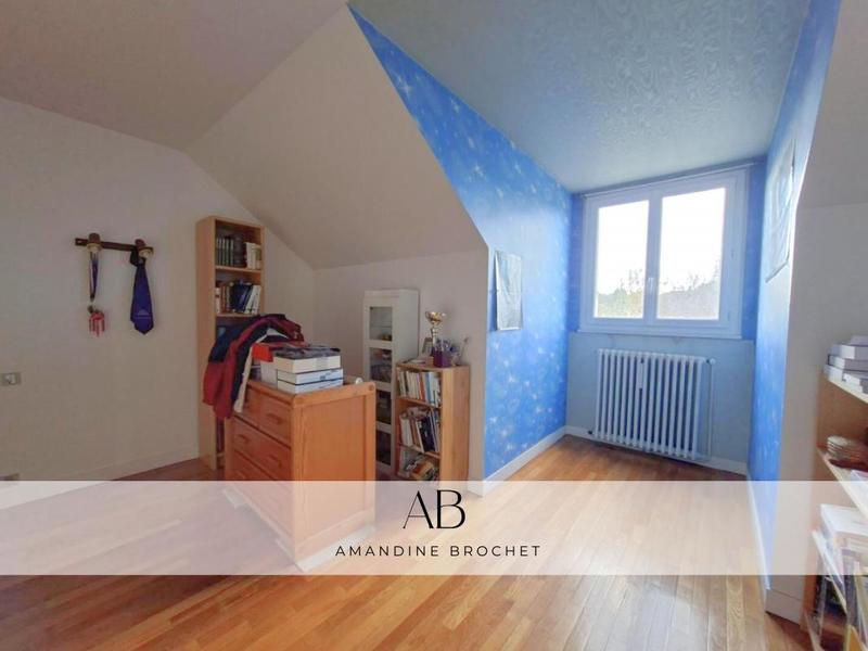 Maison - 193 m² - 9 pièces