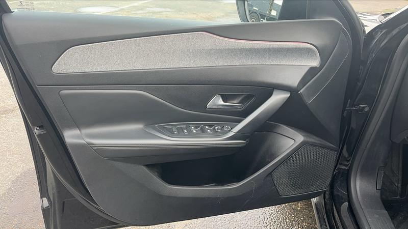 Peugeot 308 (2) 1.5 BlueHDi 130 Eat8 Allure - Automatique Entretien constructeur