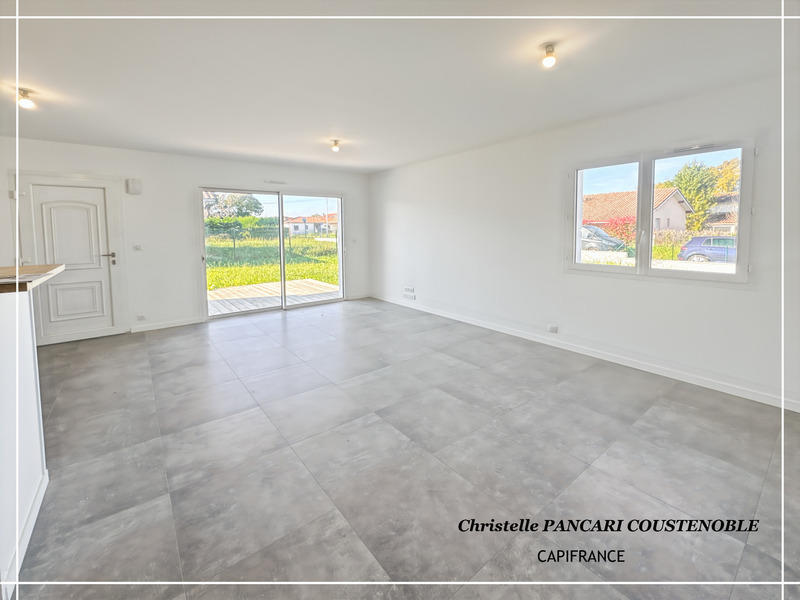 Maison - 93 m² - 4 pièces