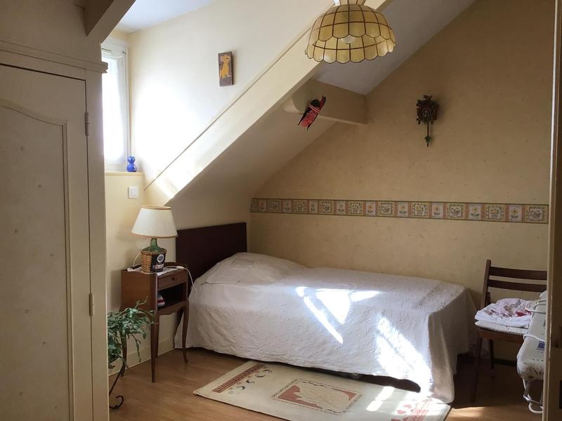 Maison - 137 m² - 8 pièces