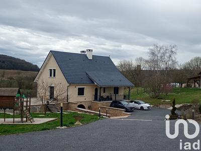 Maison - 157 m² - 7 pièces