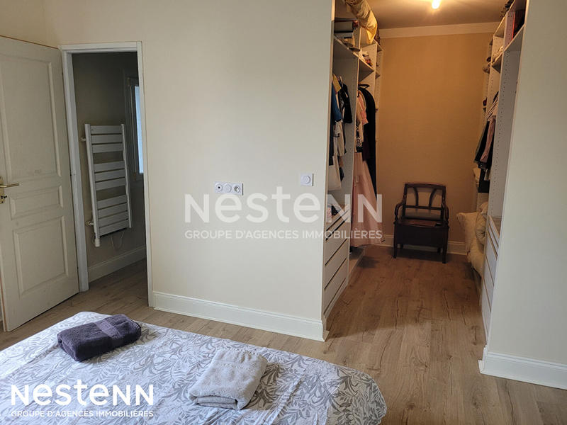 Maison - 227 m² - 6 pièces