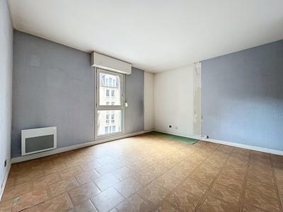 Appartement - 90 m² - 5 pièces