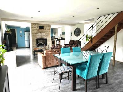 Maison en pierre - 189 m² - 7 pièces