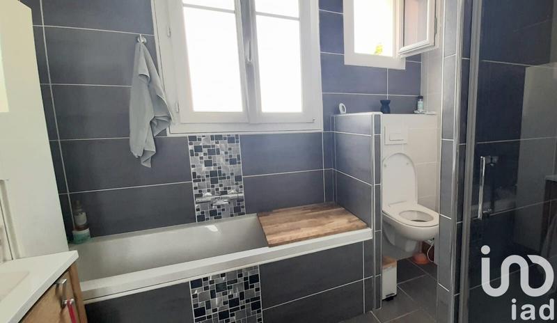 Maison - 95 m² - 4 pièces