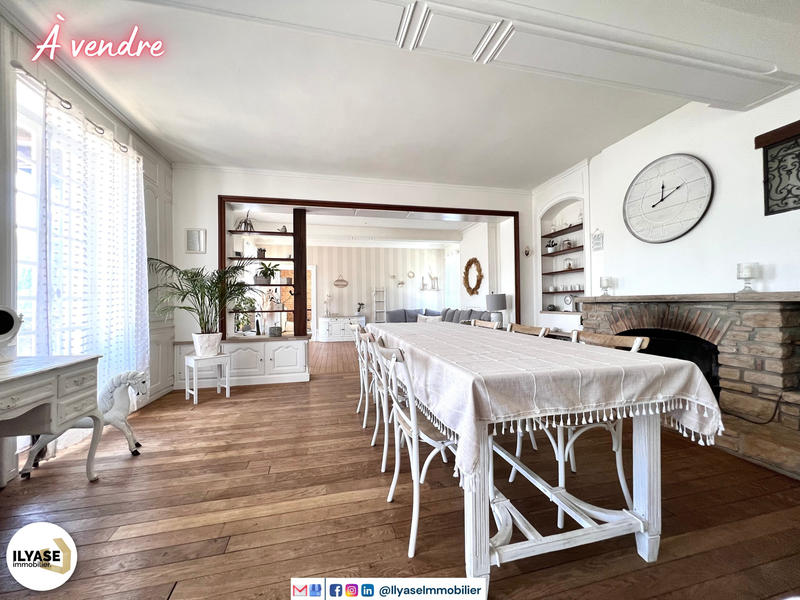 Maison - 356 m² - 11 pièces