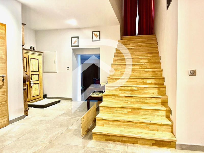 Maison - 309 m² - 7 pièces