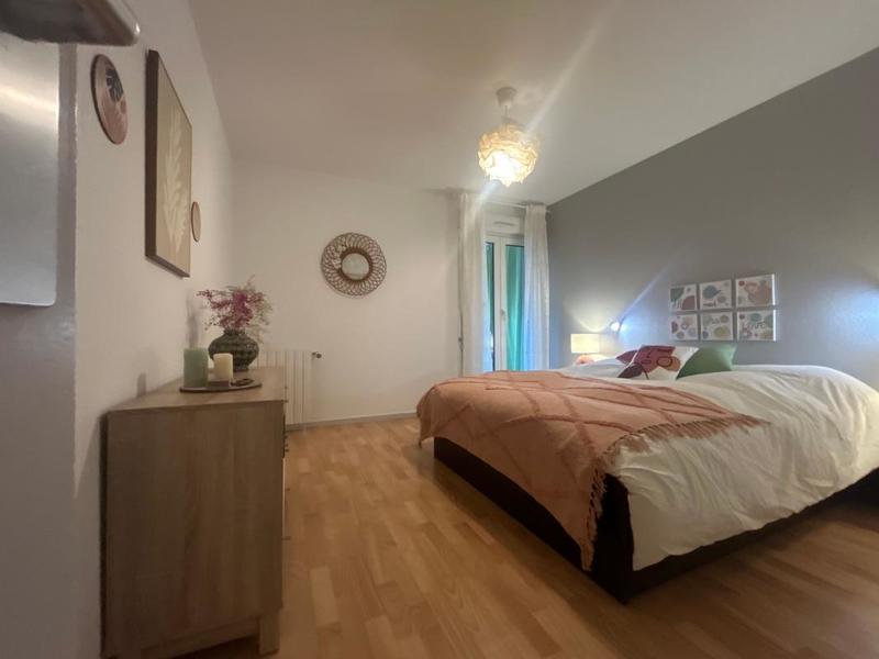 Appartement - 100 m² - 3 pièces