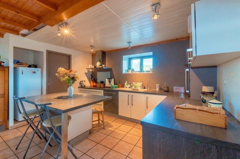 Maison - 183 m² - 7 pièces