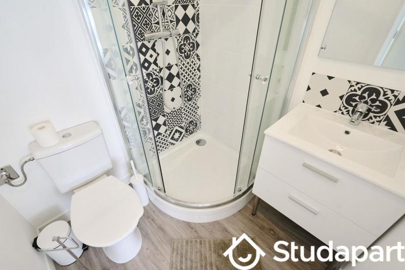 Chambre - 12 m² - 1 pièce