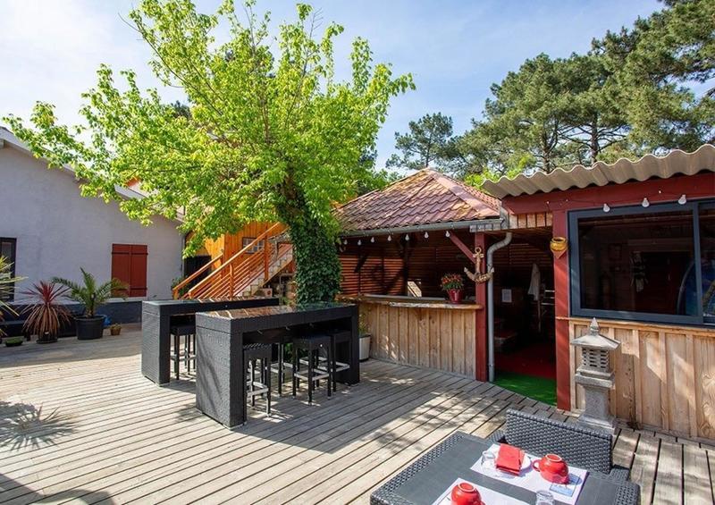 Maison - 420 m² - 10 pièces