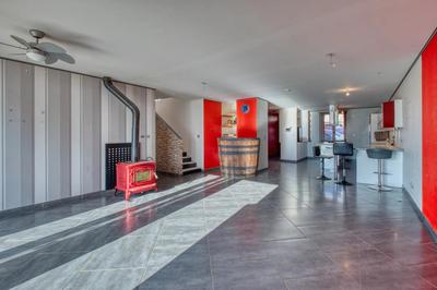 Maison - 270 m² - 9 pièces