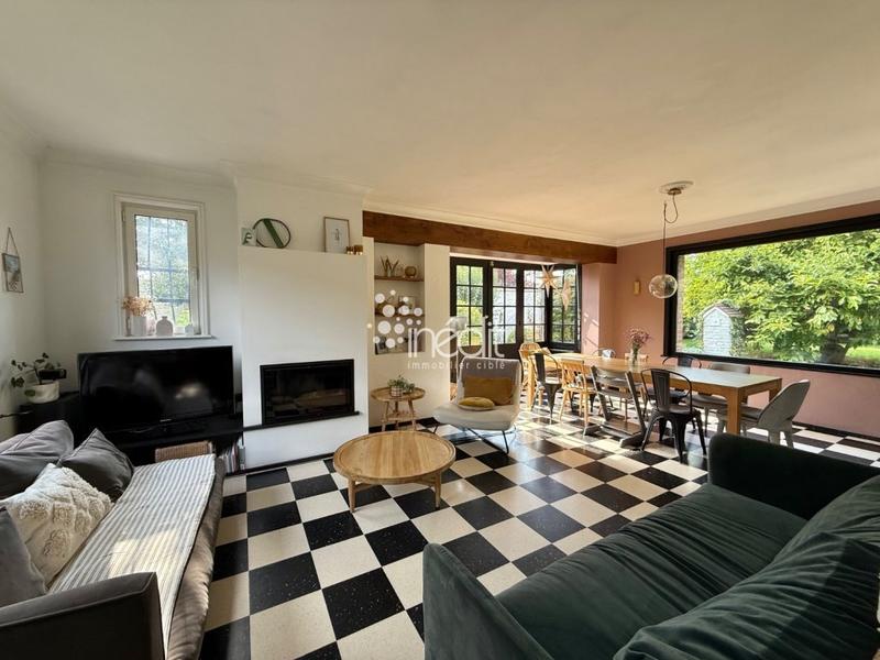 Maison - 170 m² - 7 pièces