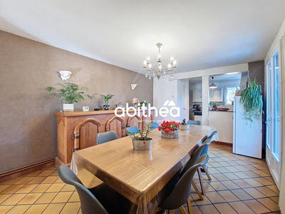 Maison - 102 m² - 4 pièces