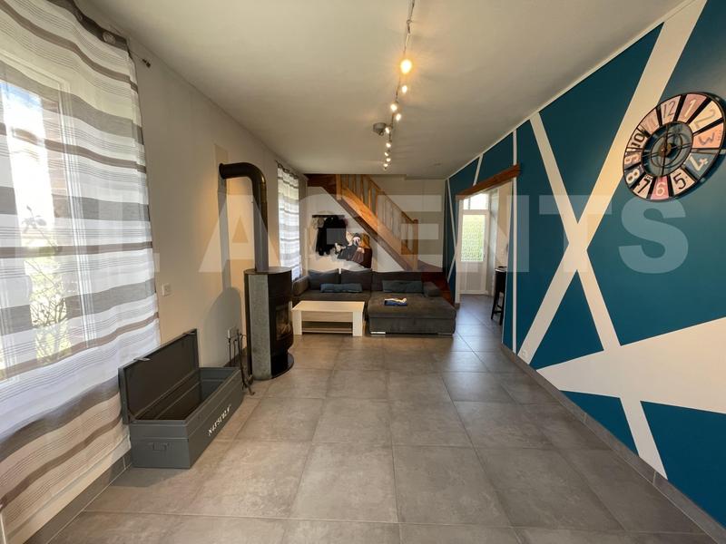 Maison - 200 m² - 8 pièces