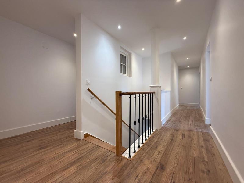 Maison ancienne - 306 m² - 8 pièces