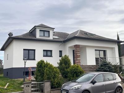 Maison - 166 m² - 5 pièces