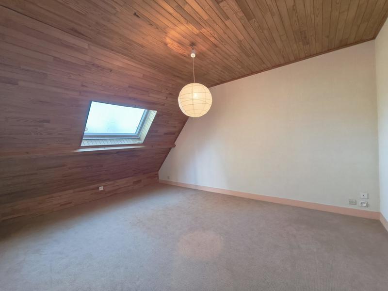 Maison - 187 m² - 10 pièces