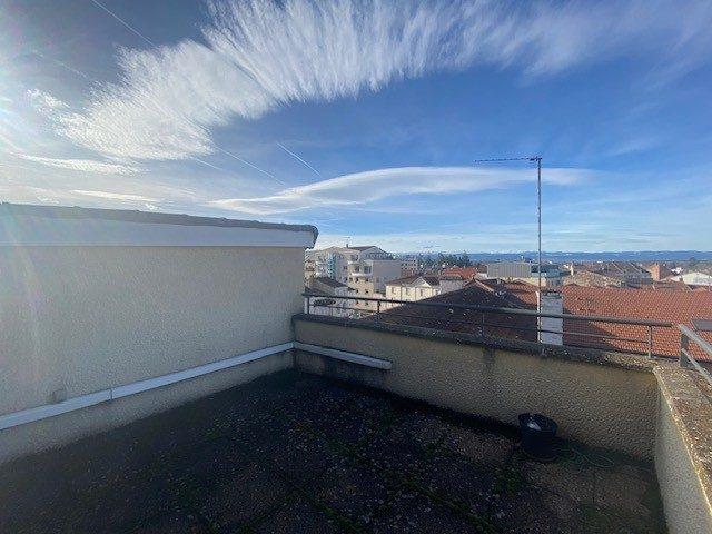 Appartement - 77 m² - 3 pièces