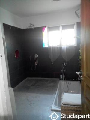 Chambre - 9 m² - 1 pièce