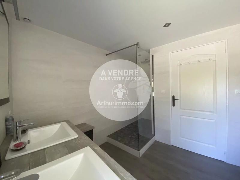 Maison - 160 m² - 8 pièces