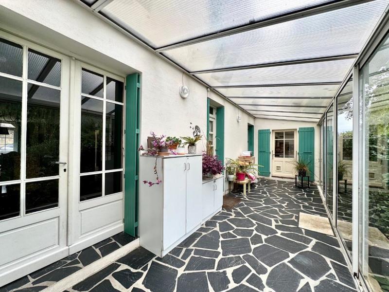 Maison - 217 m² - 9 pièces