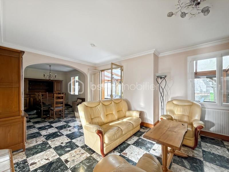 Maison - 110 m² - 7 pièces