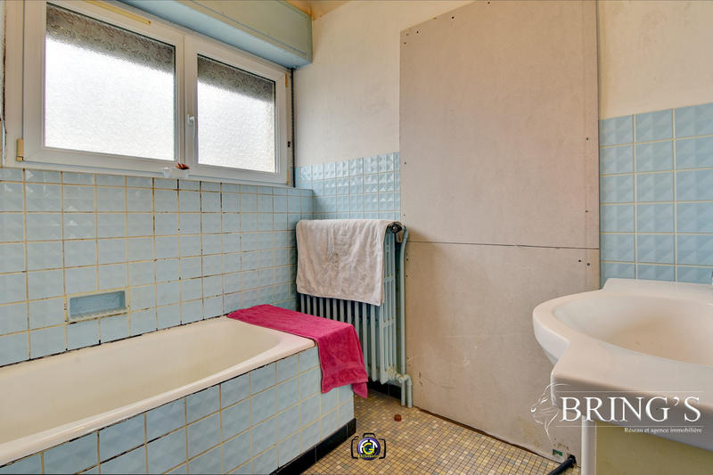 Maison - 100 m² - 6 pièces